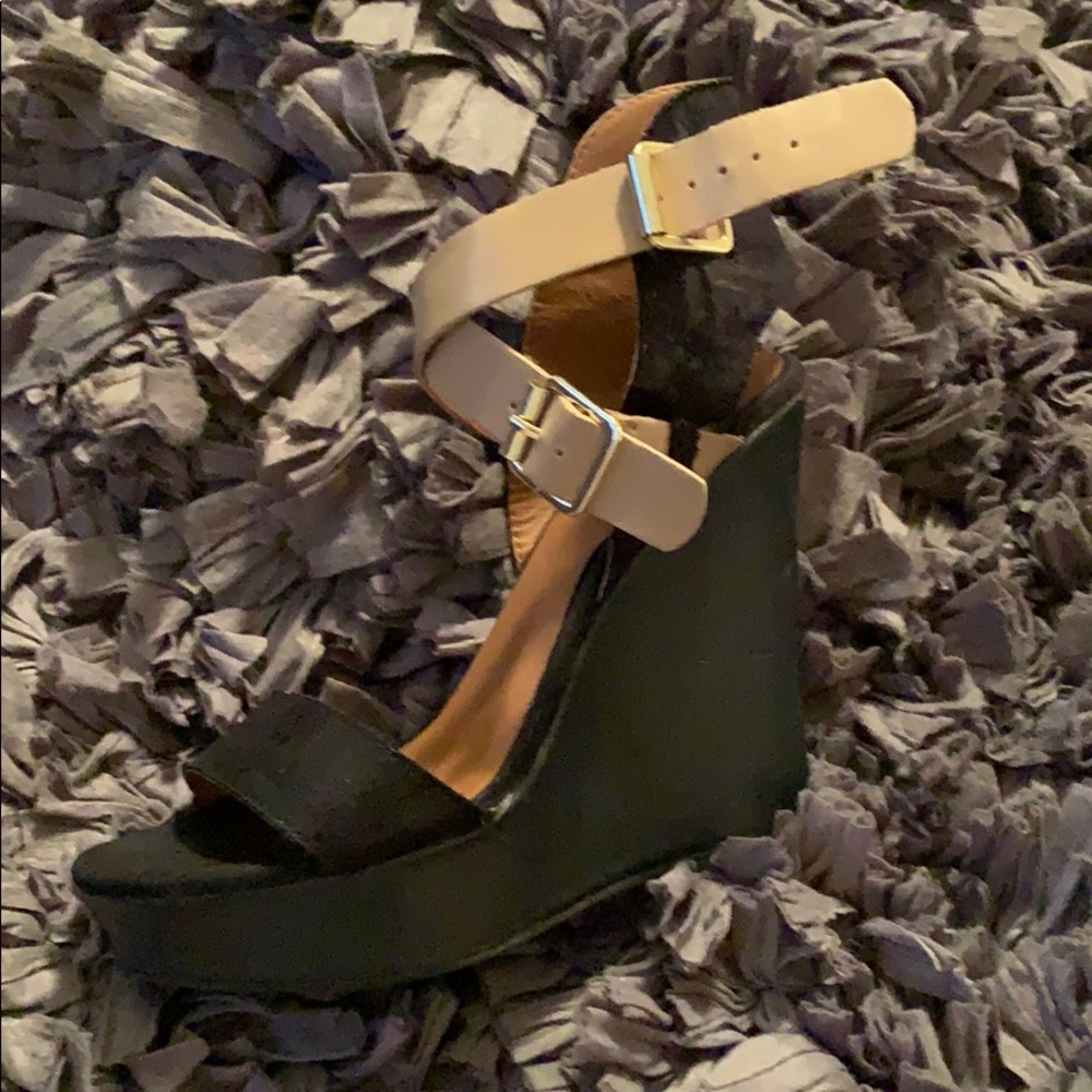 Fun Crisscross 5” Wedges